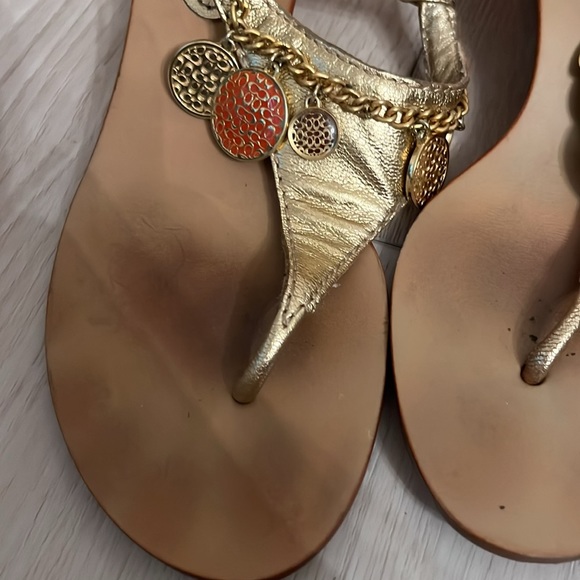 Coach - Picture 3 of 3